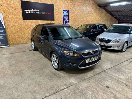 FORD FOCUS 1.8 Titanium 5dr